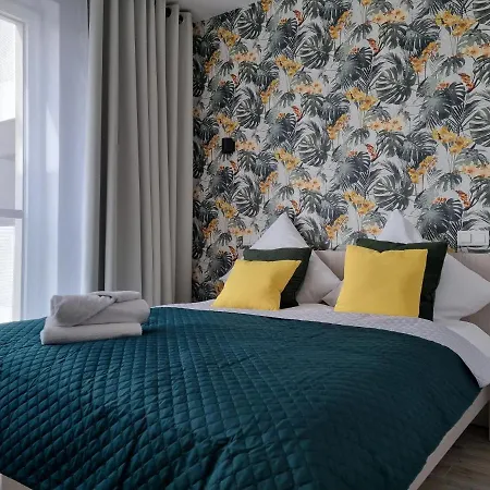 Q Enter- 2 Pokojowy Klimatyzowany Przy Manufakturze Z Garażem Gratis, Fv Apartament *