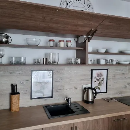 Q Enter- 2 Pokojowy Klimatyzowany Przy Manufakturze Z Garażem Gratis, Fv Apartament *