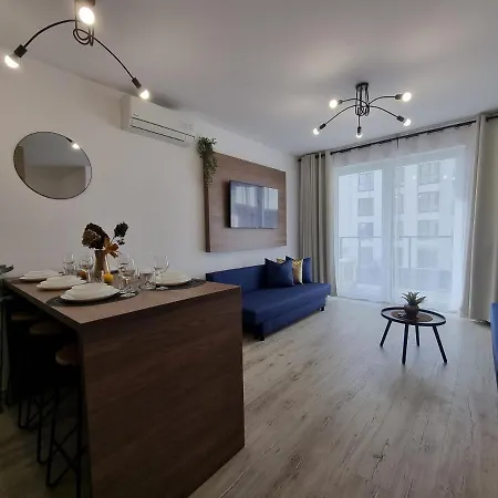 Q Enter- 2 Pokojowy Klimatyzowany Przy Manufakturze Z Garazem Gratis, Fv