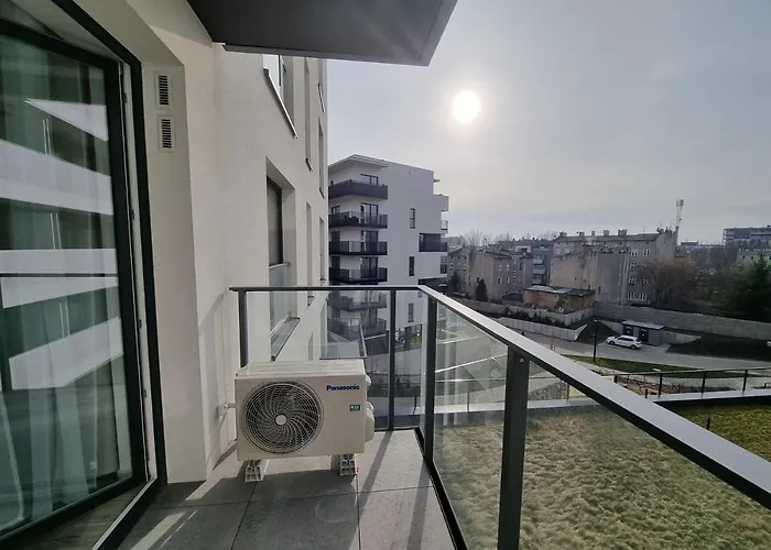 Q Enter- 2 Pokojowy Klimatyzowany Przy Manufakturze Z Garazem Gratis, Fv Διαμέρισμα *