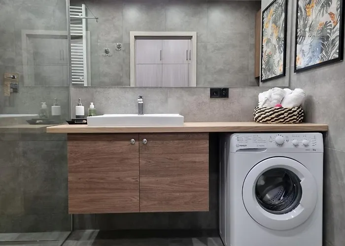 Q Enter- 2 Pokojowy Klimatyzowany Przy Manufakturze Z Garazem Gratis, Fv Διαμέρισμα