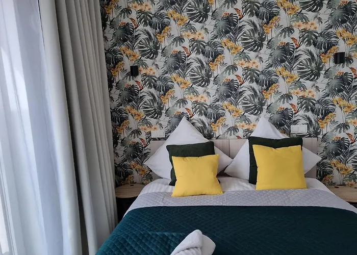 Q Enter- 2 Pokojowy Klimatyzowany Przy Manufakturze Z Garazem Gratis, Fv * Λοτζ