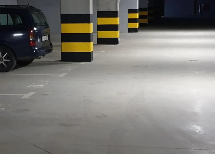 Διαμέρισμα Q Enter- 2 Pokojowy Klimatyzowany Przy Manufakturze Z Garazem Gratis, Fv